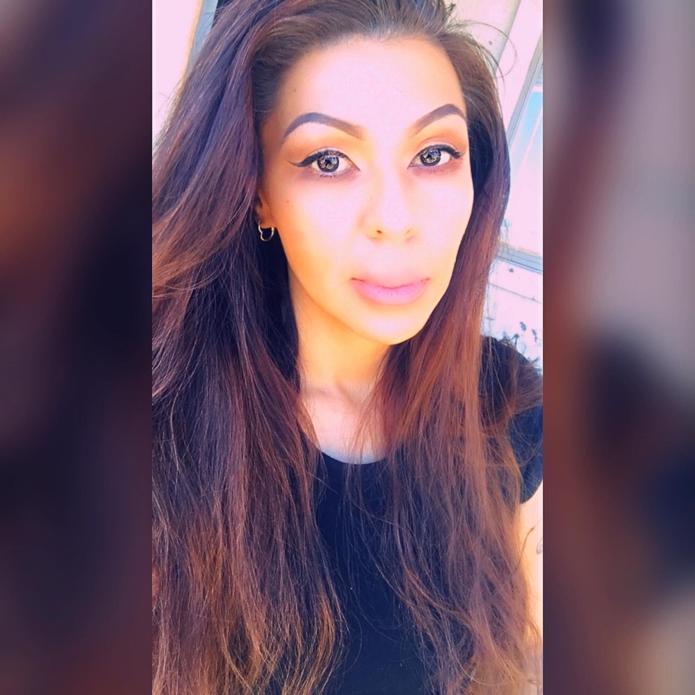 Meet your Posher, Selina